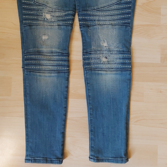 True Religion Halle Mid Rise Super Skinny Distressed Embroidered Jeans - Picture 3 of 11